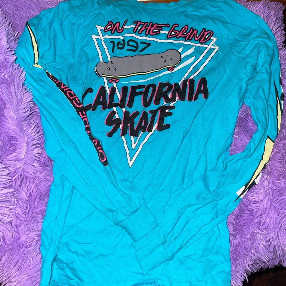 BRAND NEW BLUE LONGSLEEVE
